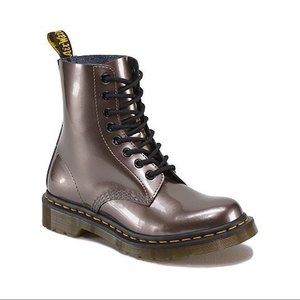 🌟 DR. MARTENS 1460 PASCAL PATENT 8 EYE BOOT PEWTER 🌟
